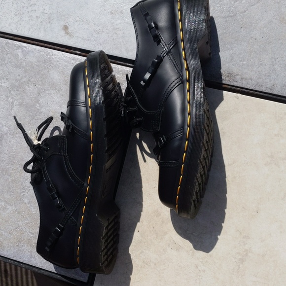 Dr. Martens Oxfords - Picture 4 of 9